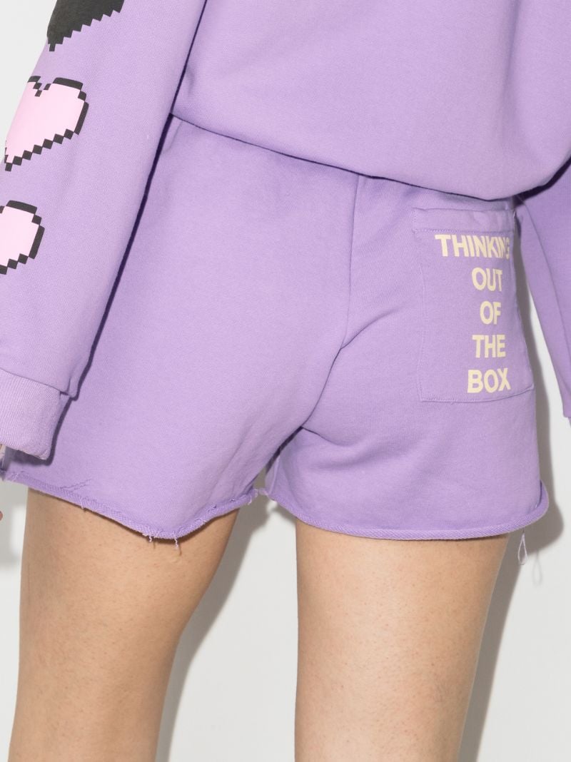 Queen Short Shorts