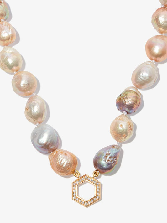 18k Yellow Gold Chubby Pearl Diamond Necklace