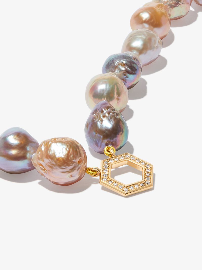 18k Yellow Gold Chubby Pearl Diamond Necklace