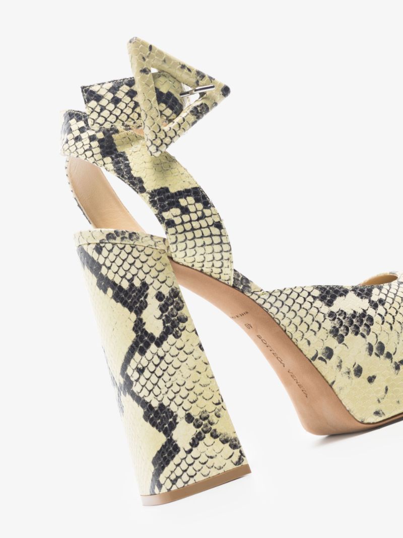 Green Tower 50 Snake Effect Leather Pumps