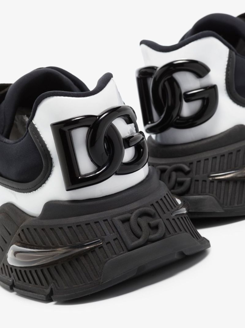 Black and White Airmaster Sneakers