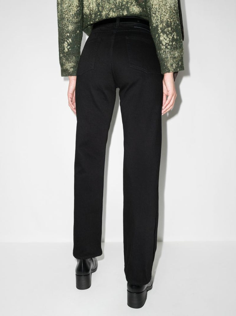 Linear Cut Straight Leg Jeans