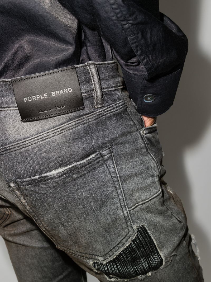 P001 Distressed Skinny Jeans