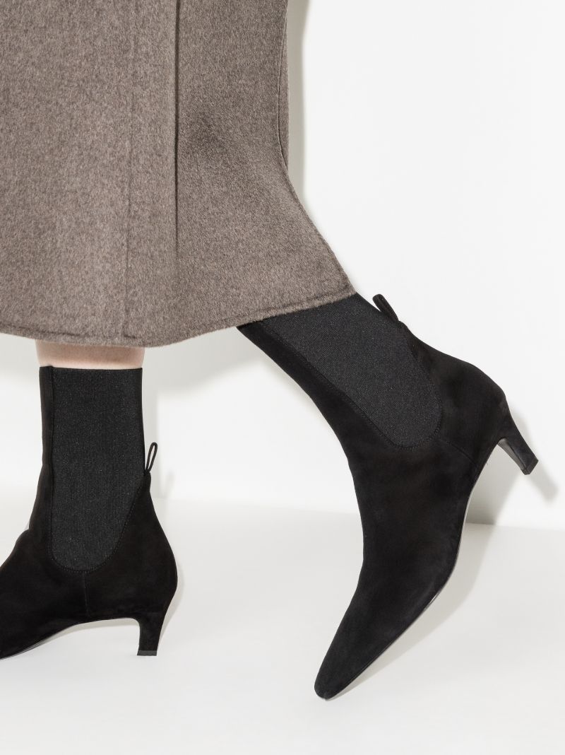 Black 60 Suede Chelsea Boots