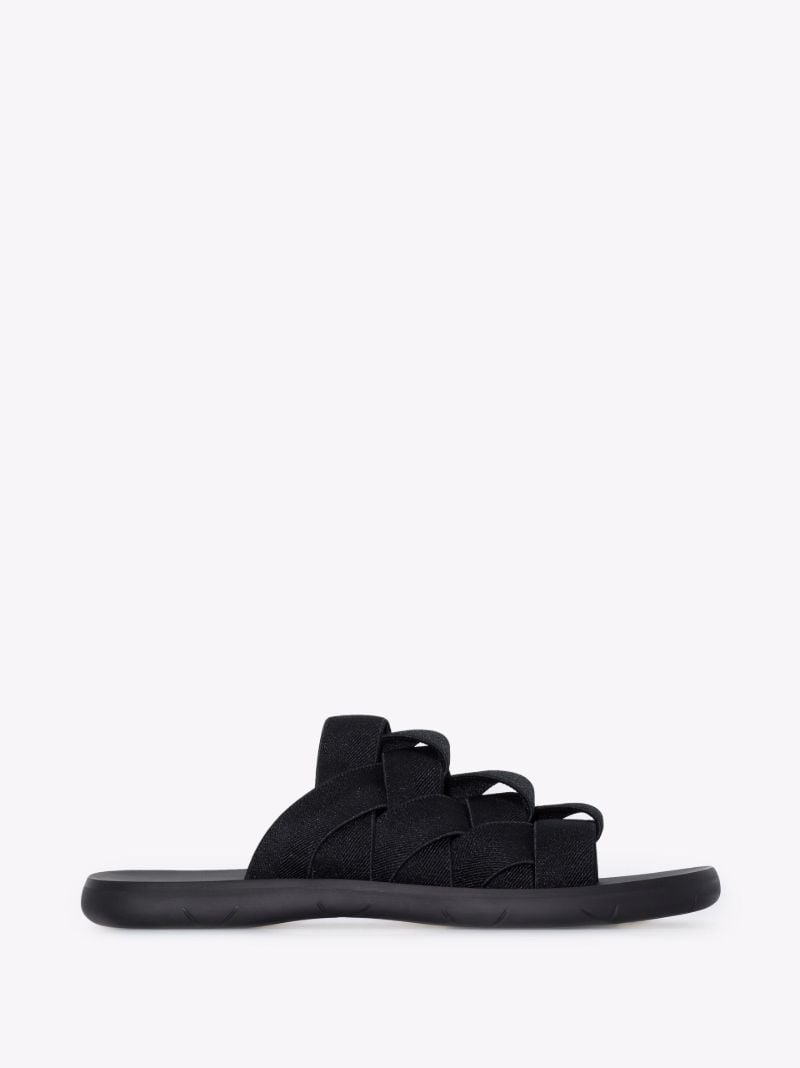 Black Plat Sandals