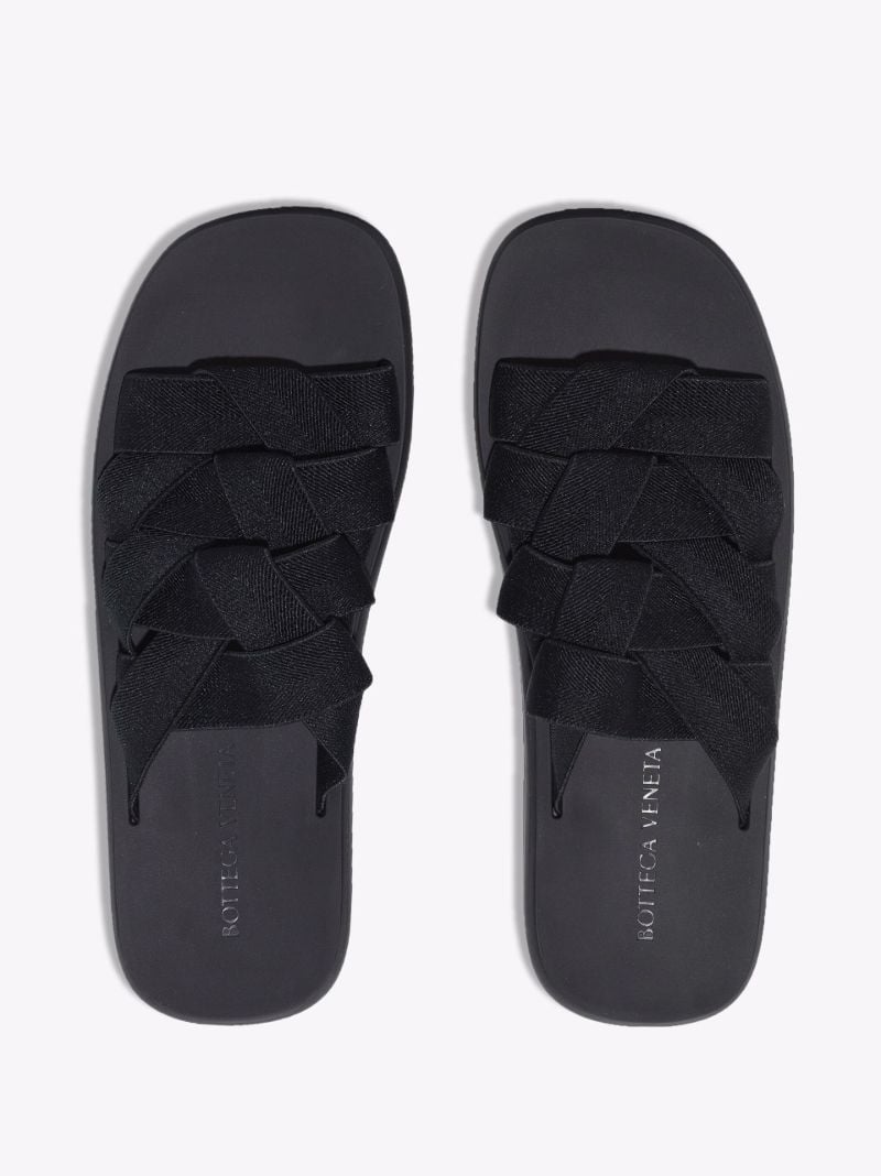 Black Plat Sandals