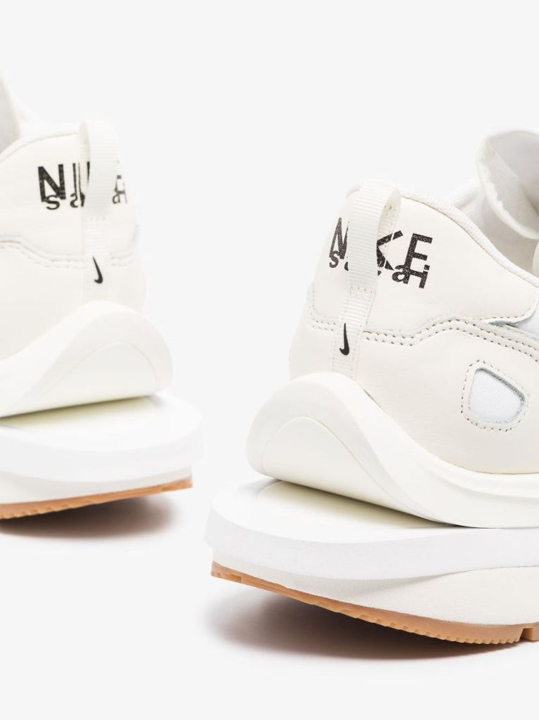 X Sacai Vaporwaffle Low-top Sneakers