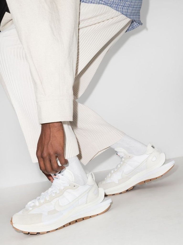 X Sacai Vaporwaffle Low-top Sneakers
