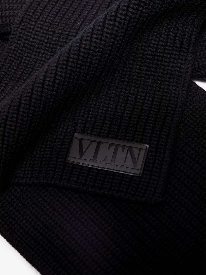 Black Vltn Tag Wool Scarf