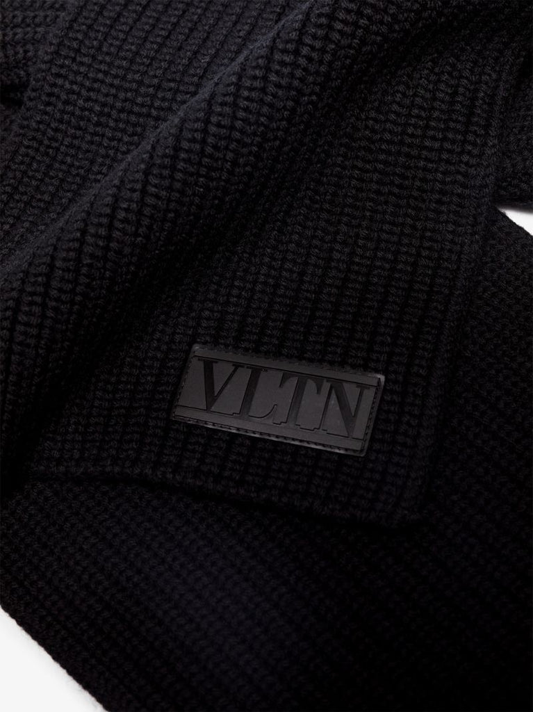 Black Vltn Tag Wool Scarf