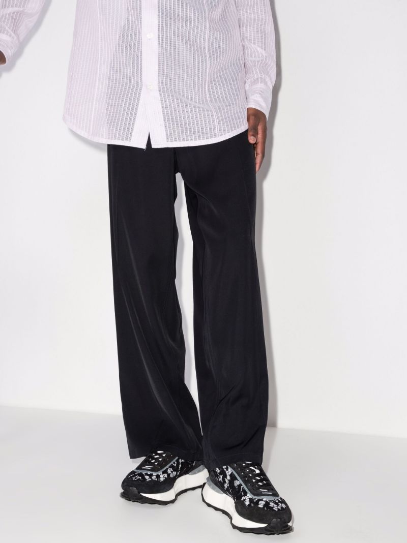 Black Lacerunner Low Top Sneakers