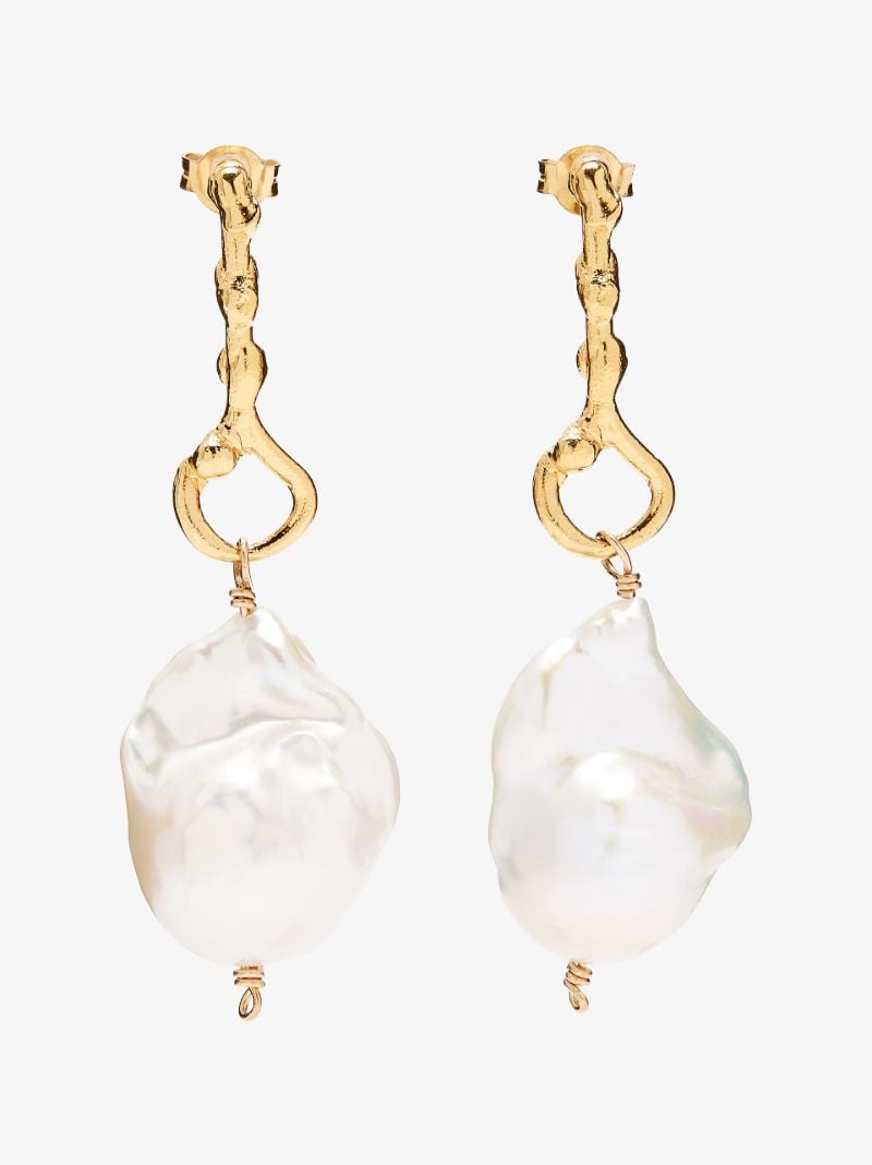 Gold-plated the Olive Pearl Drop Earrings