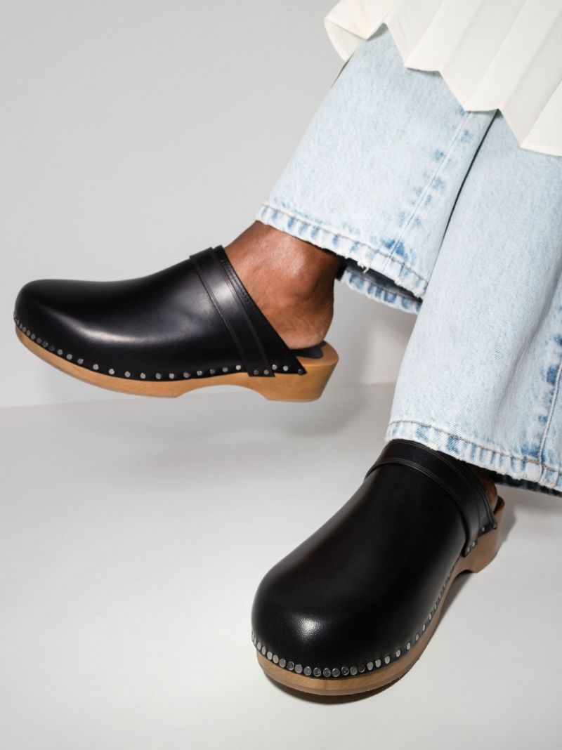 Black Thalie Leather Clogs