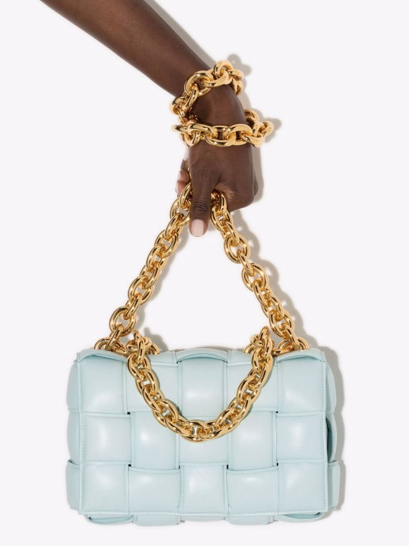 Blue the Chain Cassette Leather Shoulder Bag
