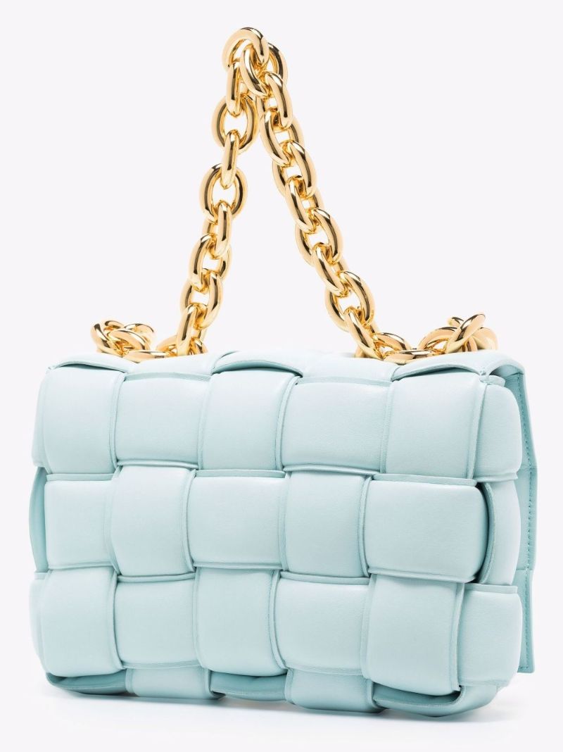 Blue the Chain Cassette Leather Shoulder Bag