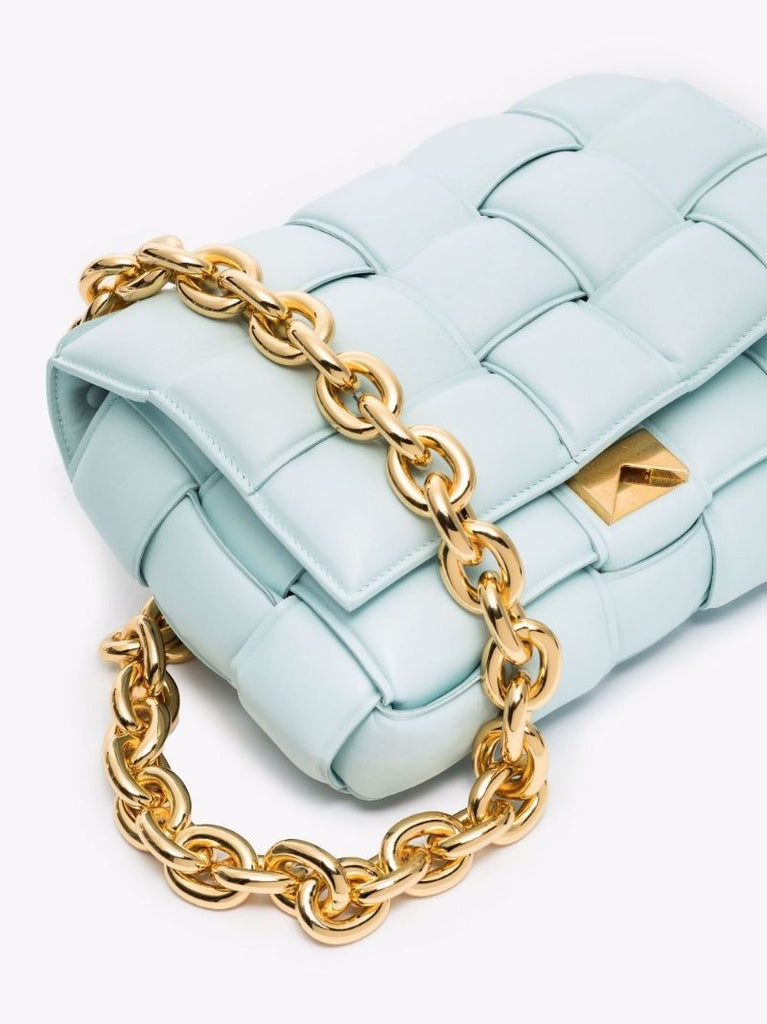 Blue the Chain Cassette Leather Shoulder Bag