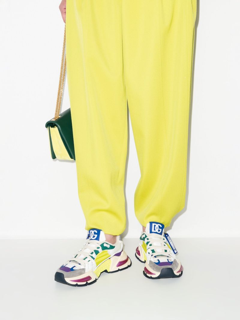 White Air Master Low Top Leather Sneakers