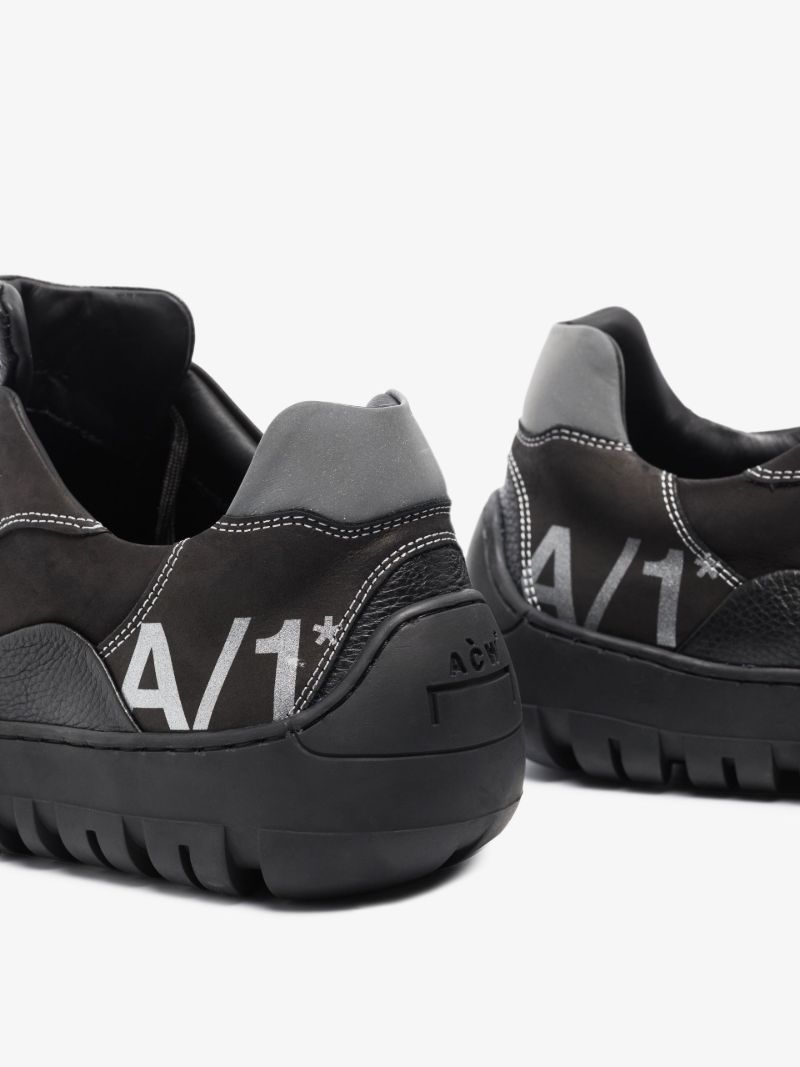 Black Strand 180 Low Top Sneakers