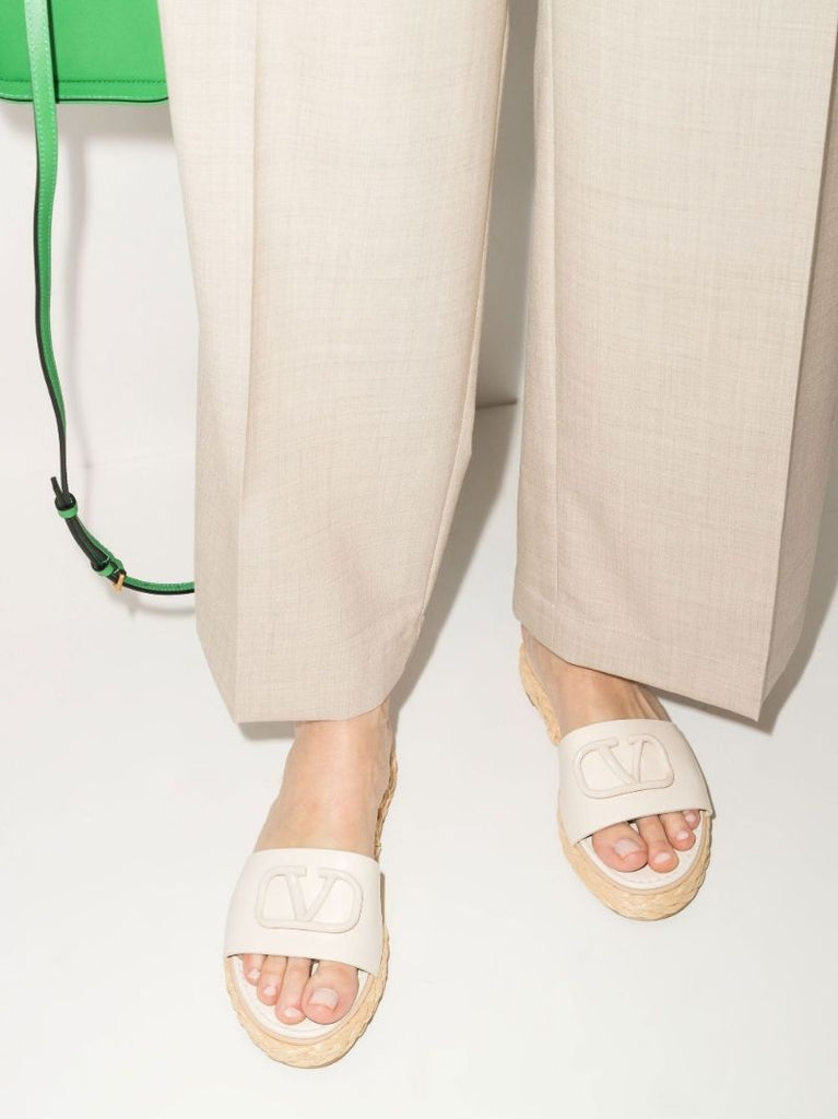 Neutral Vlogo Leather Slides