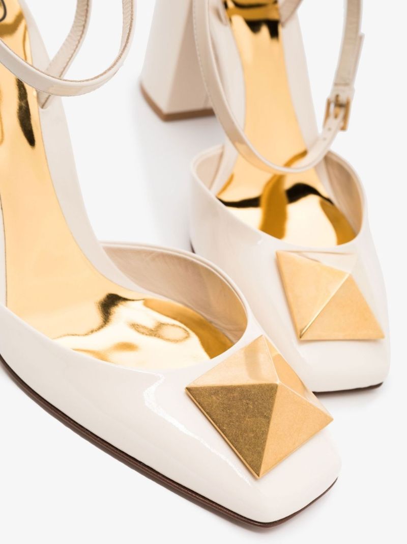 White One Stud 90 Patent Leather Pumps