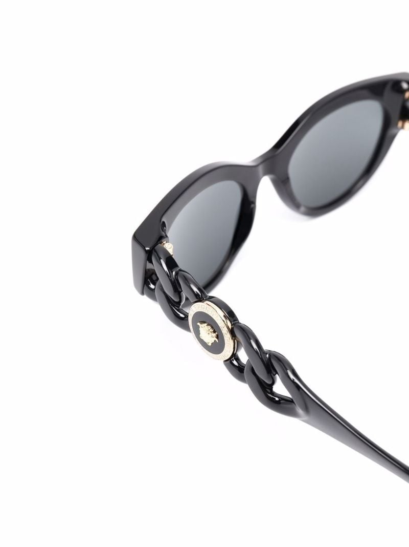 Black Medusa Chain Cat Eye Sunglasses
