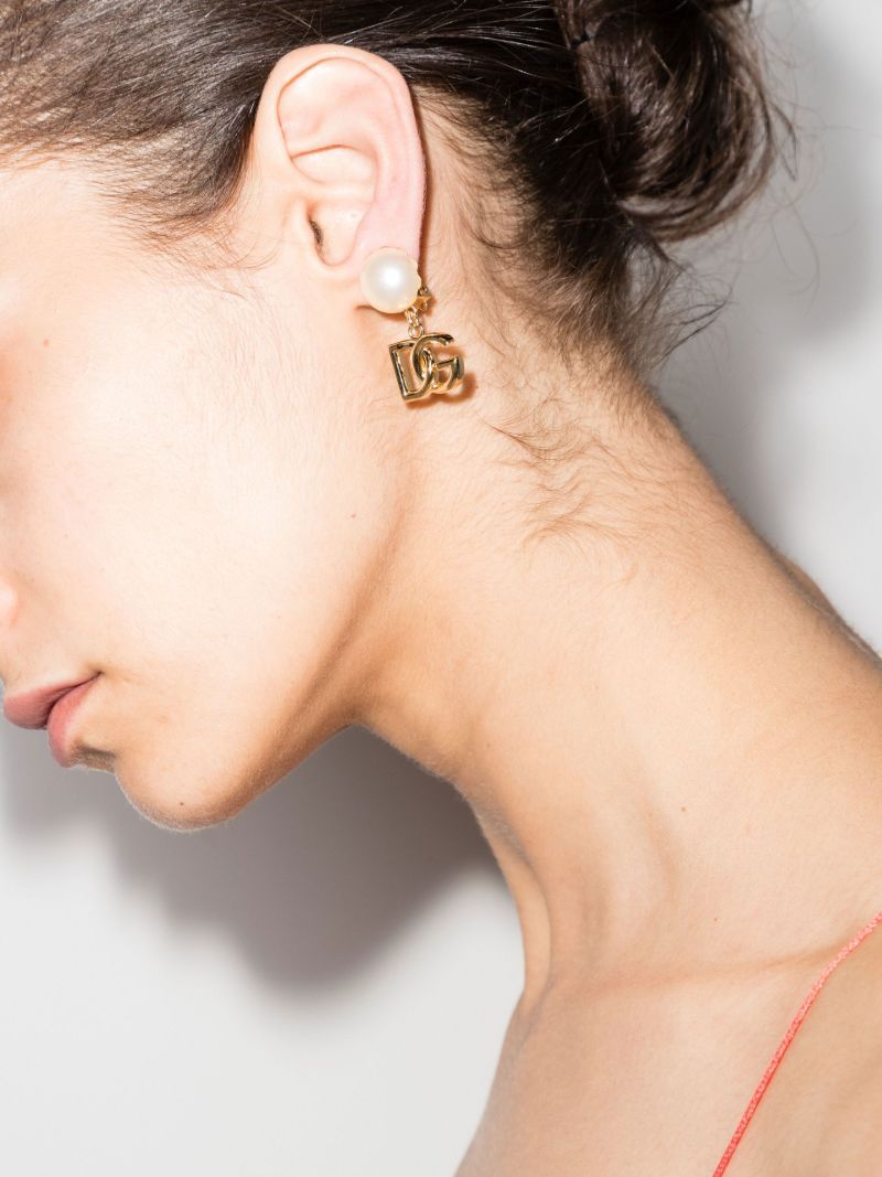 Gold-plated Logo Pearl Drop Earrings