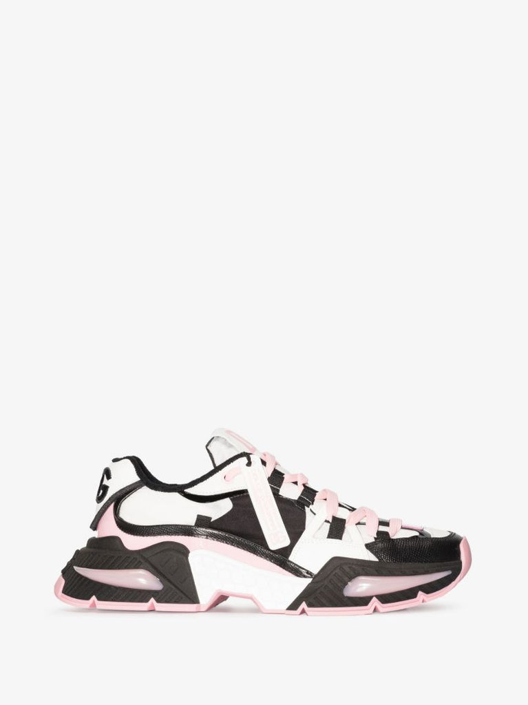Black Airmaster Low Top Sneakers