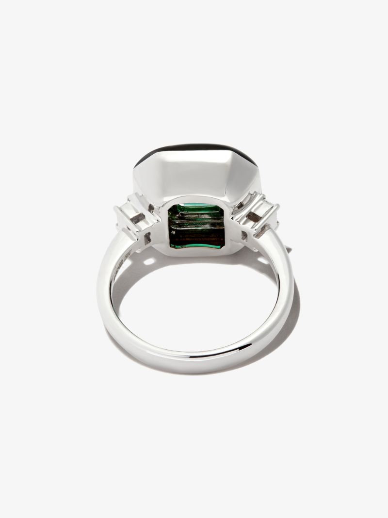 18k White Gold Oui Enamelled Emerald and Diamond Ring