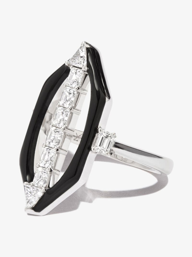 18k White Gold Oui Diamond Ring
