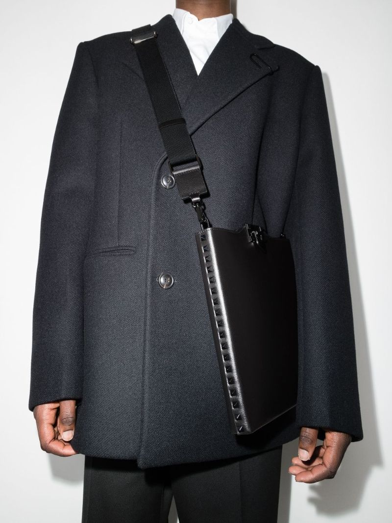 Black Rockstud Alcove Leather Shoulder Bag