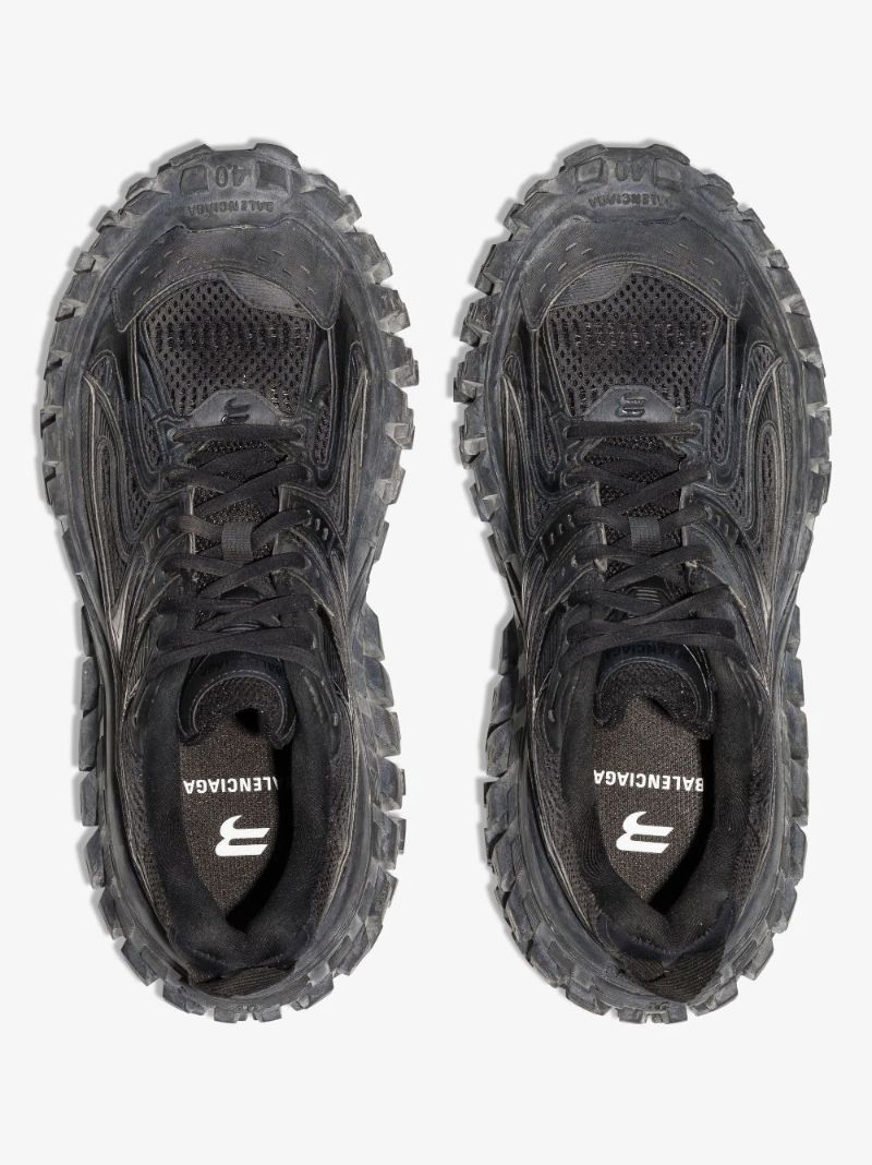 Black Bouncer Low-top Platform Sneakers