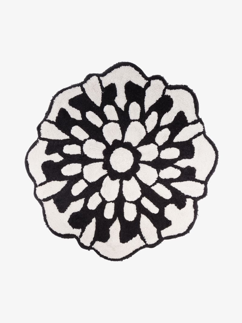 Black and White Otil Bath Mat