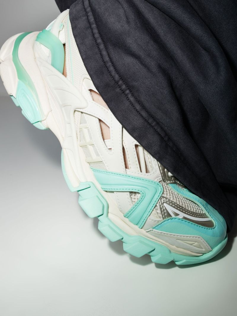 White Track 2.0 Sneakers