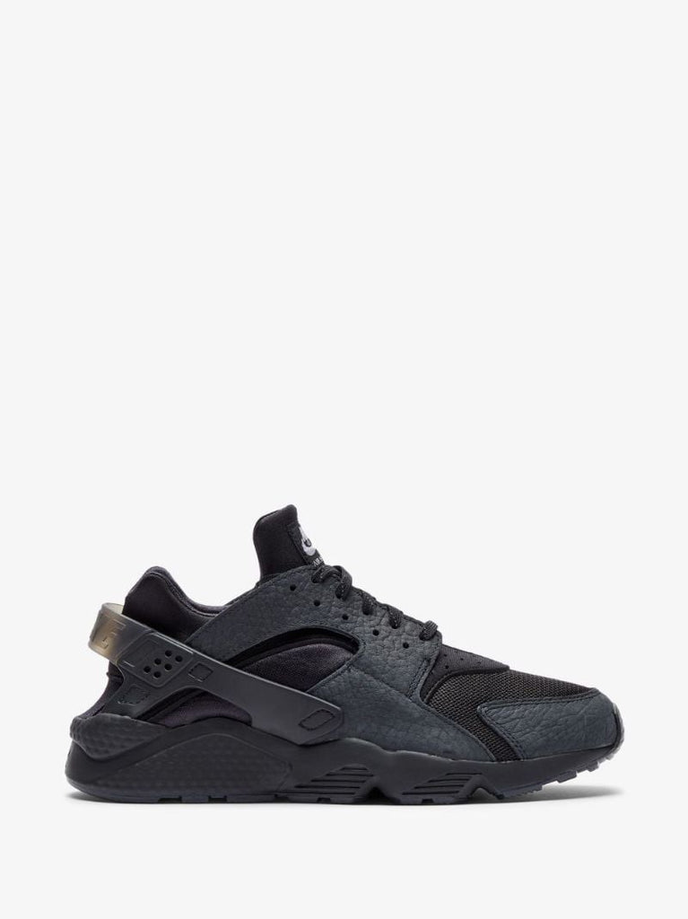 Black Air Huarache Sneakers
