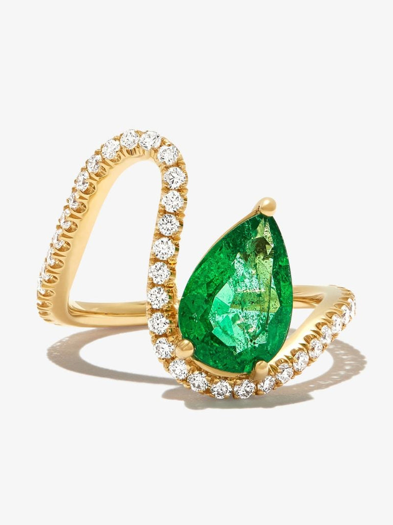 18k Yellow Gold Trace Emerald Diamond Ring