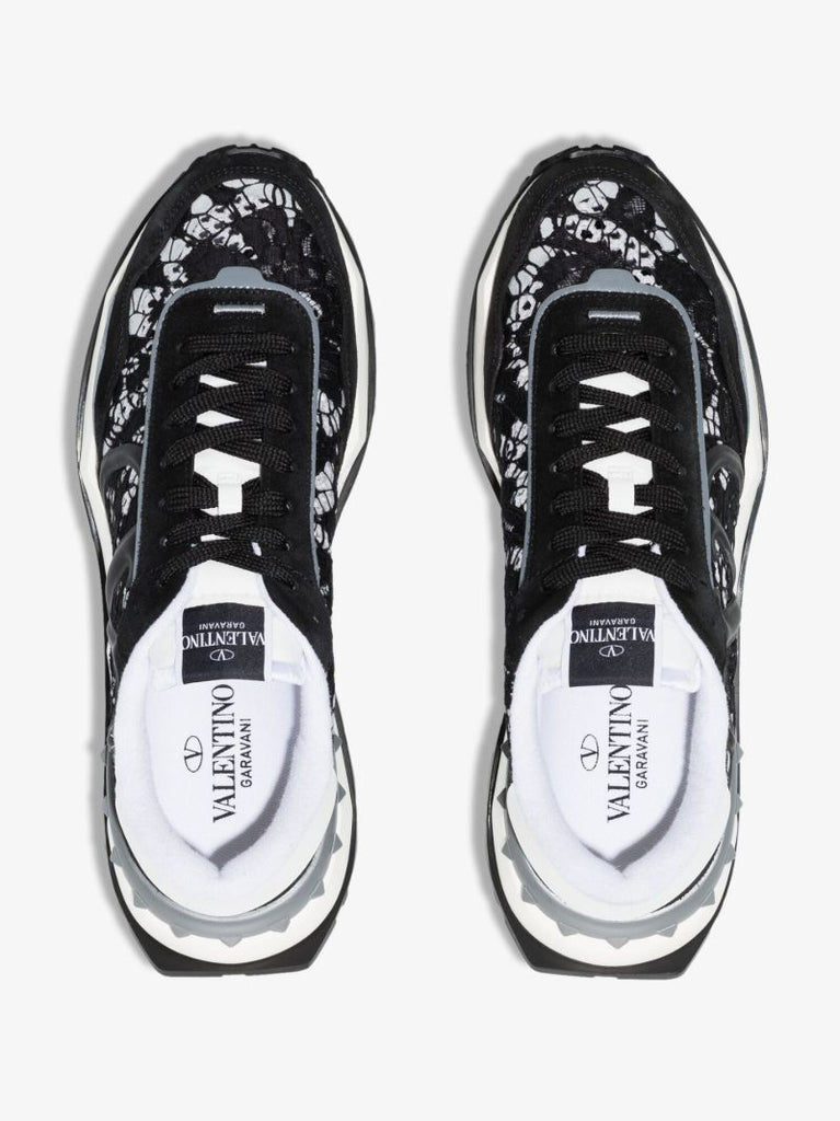 Black Lacerunner Low Top Sneakers