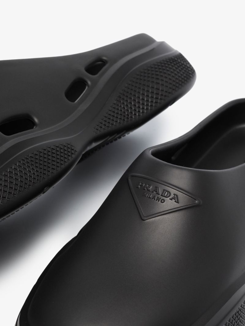 Black Mellow Logo Rubber Slippers
