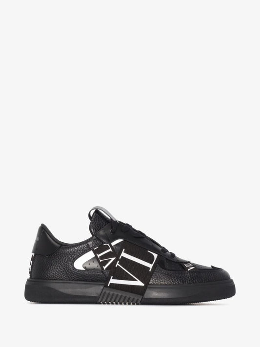 Black Vl7n Low Top Leather Sneakers