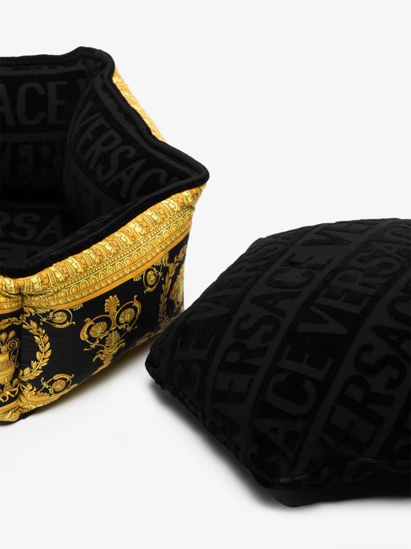Black Barocco Cotton Pet Bed