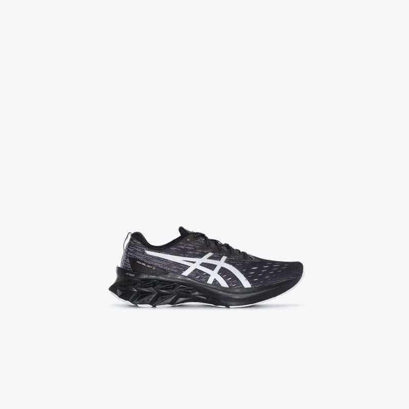 Black Run Novablast 2 Sneakers