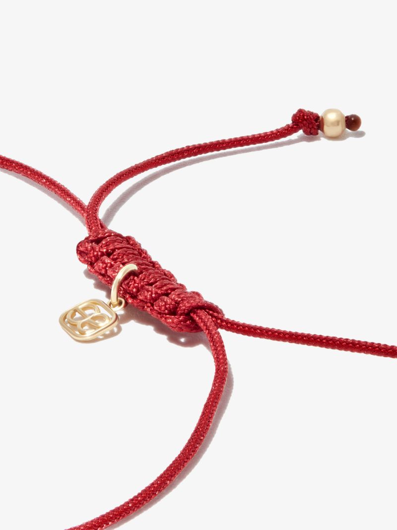 14k Yellow Gold Tiny Hamsa Diamond Bracelet
