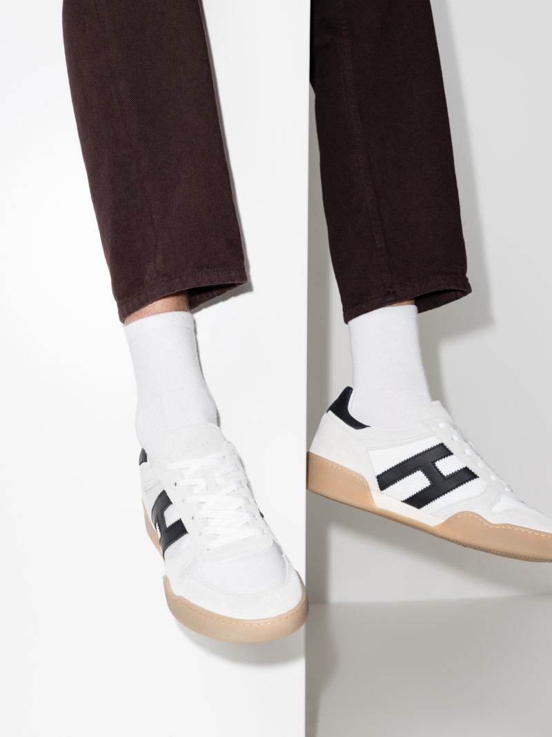 White H357 Sneakers