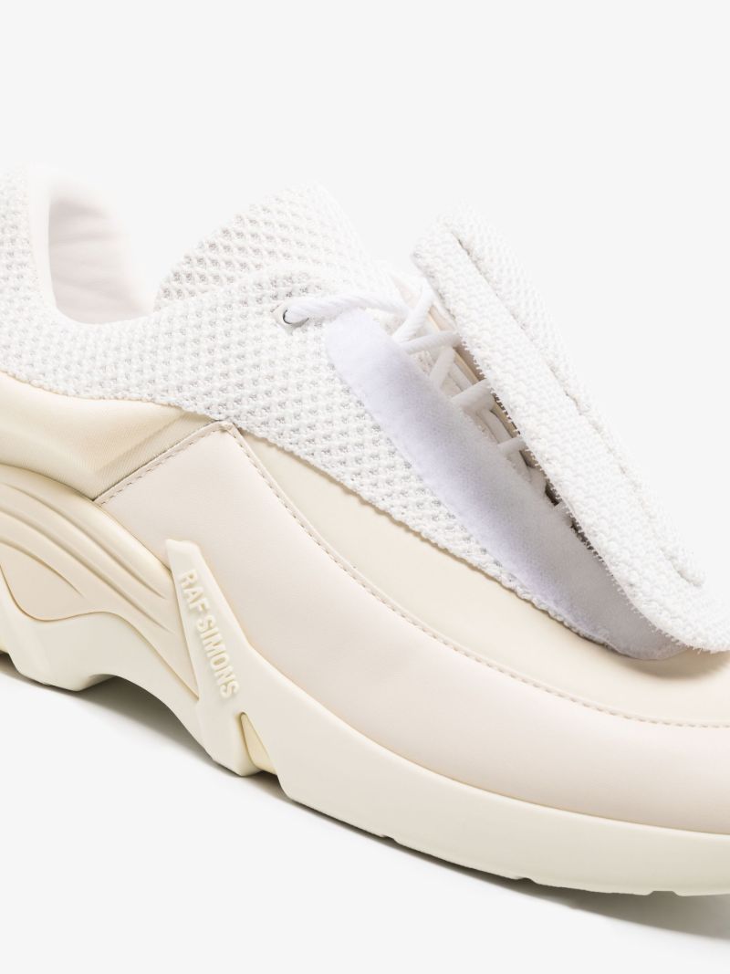Neutral Antei Low Top Sneakers