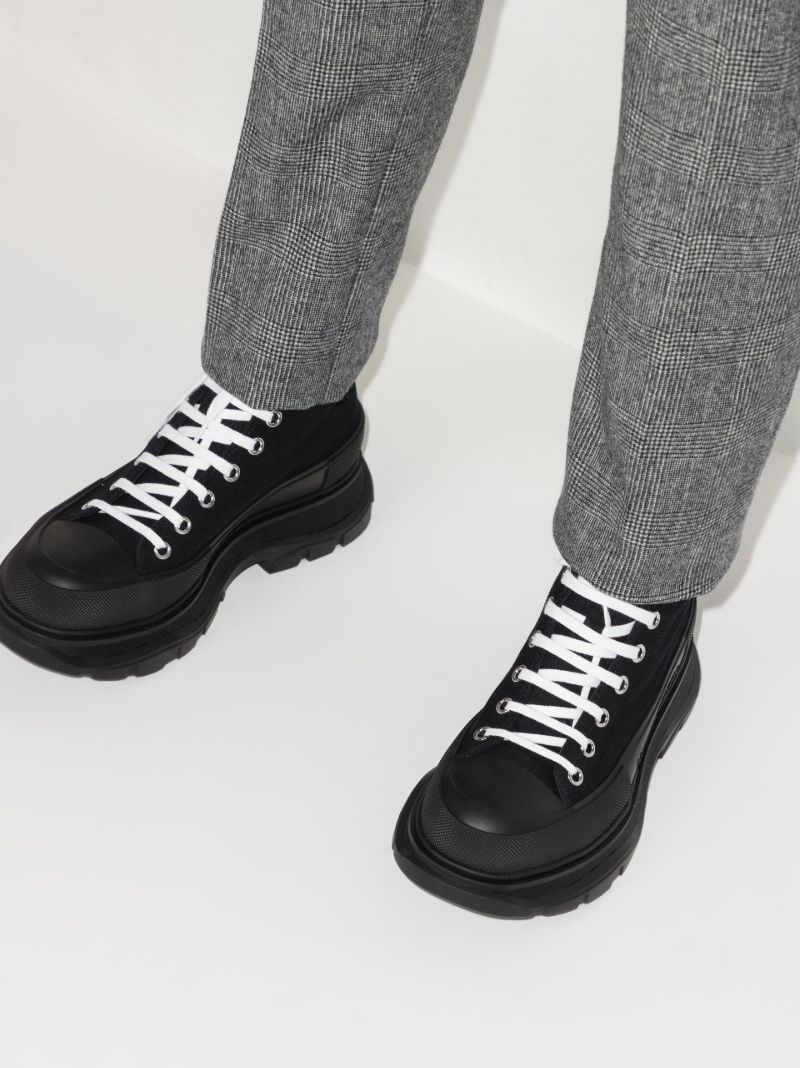 Black Tread Slick Boots