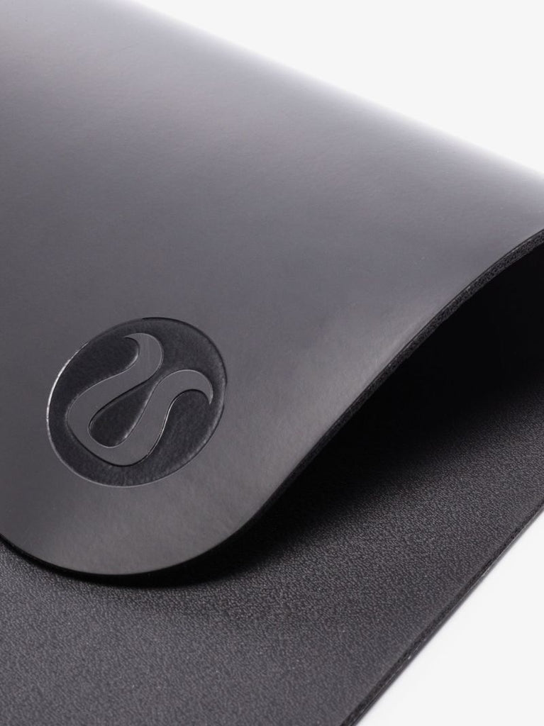 Black the Mat Yoga Mat