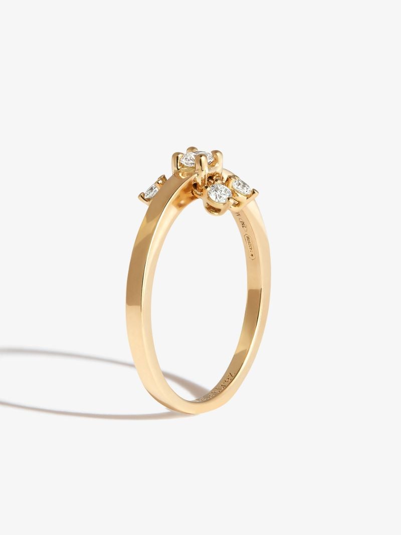 18k Yellow Gold Dancing Diamonds Ring