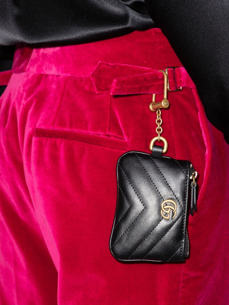Black and White Gg Marmont Leather Pouch