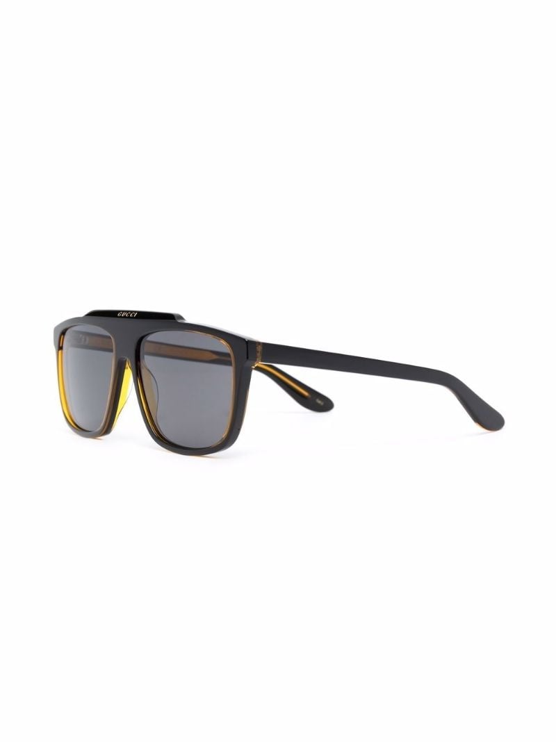 Black Aviator-style Sunglasses