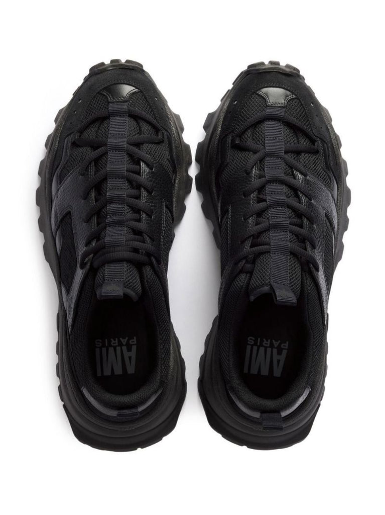 Black Lucky 9 Low-top Sneakers