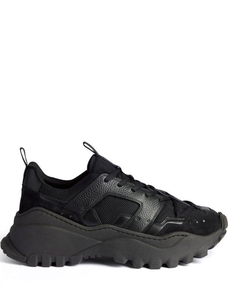 Black Lucky 9 Low-top Sneakers